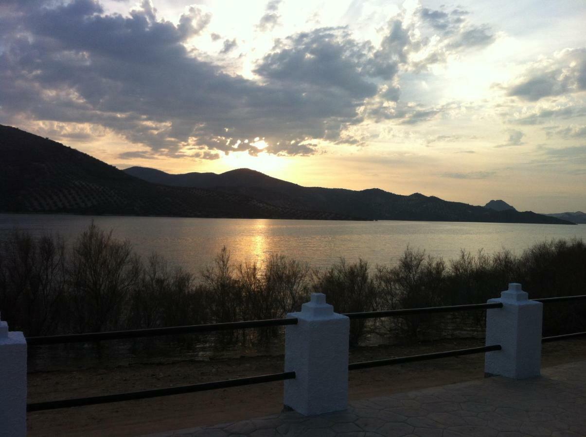 Centro De Ocio Alua Casa Rural Iznajar Lago De Andalucia ภายนอก รูปภาพ